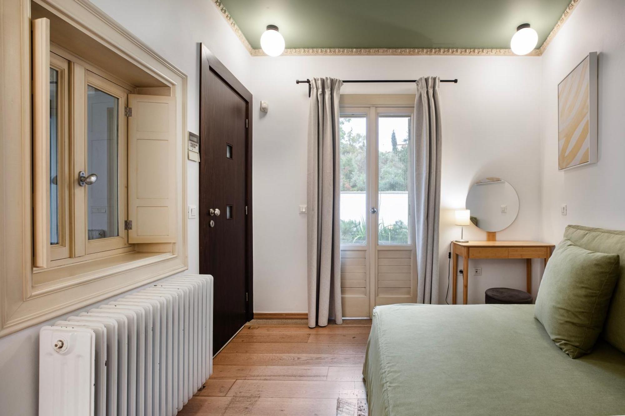 Genesis Grande Acropolis Hill Villa Атина Екстериор снимка